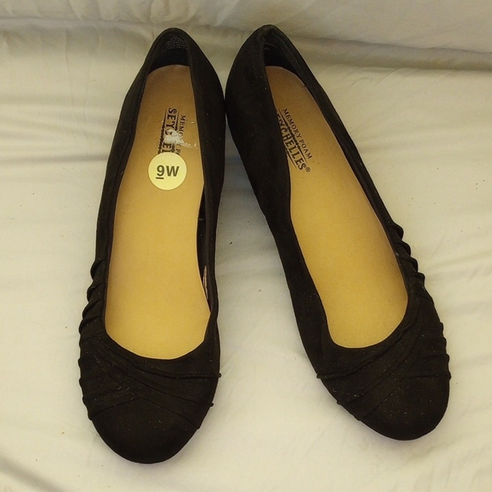 Black Women's Wedge
